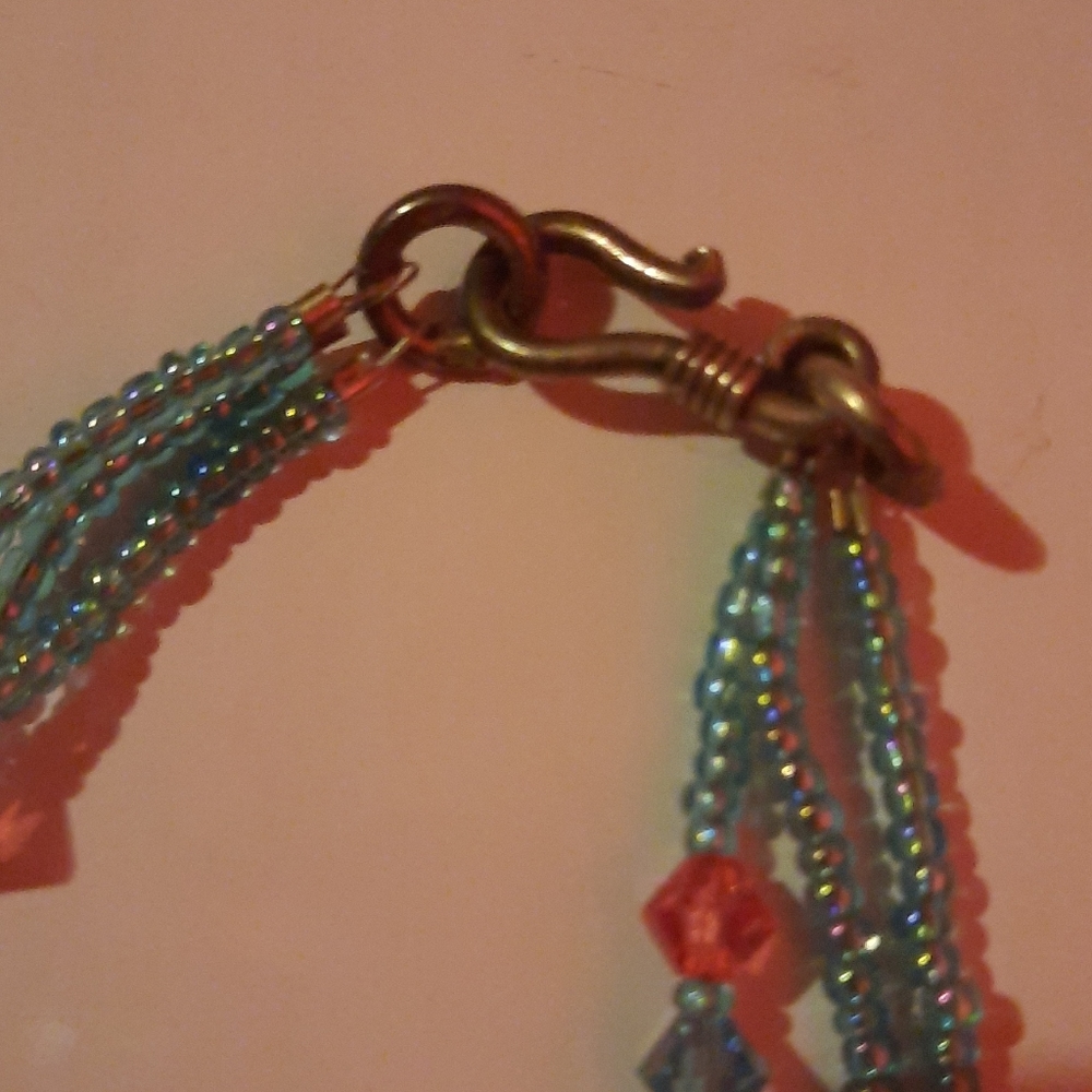 HANDMADE BEADED STARFISH NECKLACE. - Picture 4 of 5
